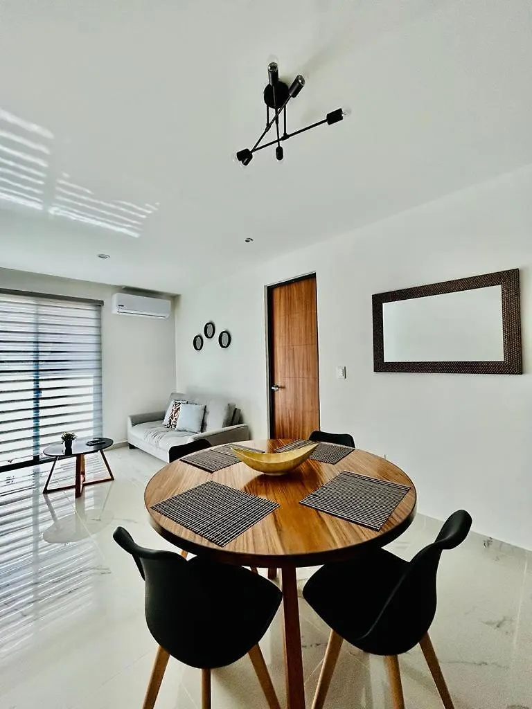 Broadway Condo Cancun 0*,