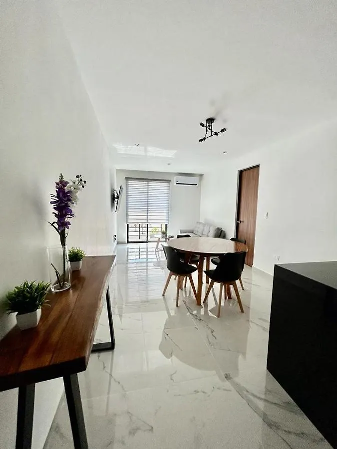 Broadway Condo Cancun Apartment